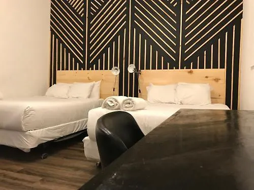Pembroke Inn Toronto 3*,