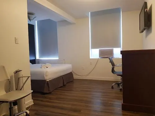 Pembroke Inn Toronto 3*,