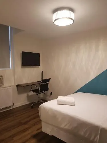 Hotel Pembroke Inn Toronto